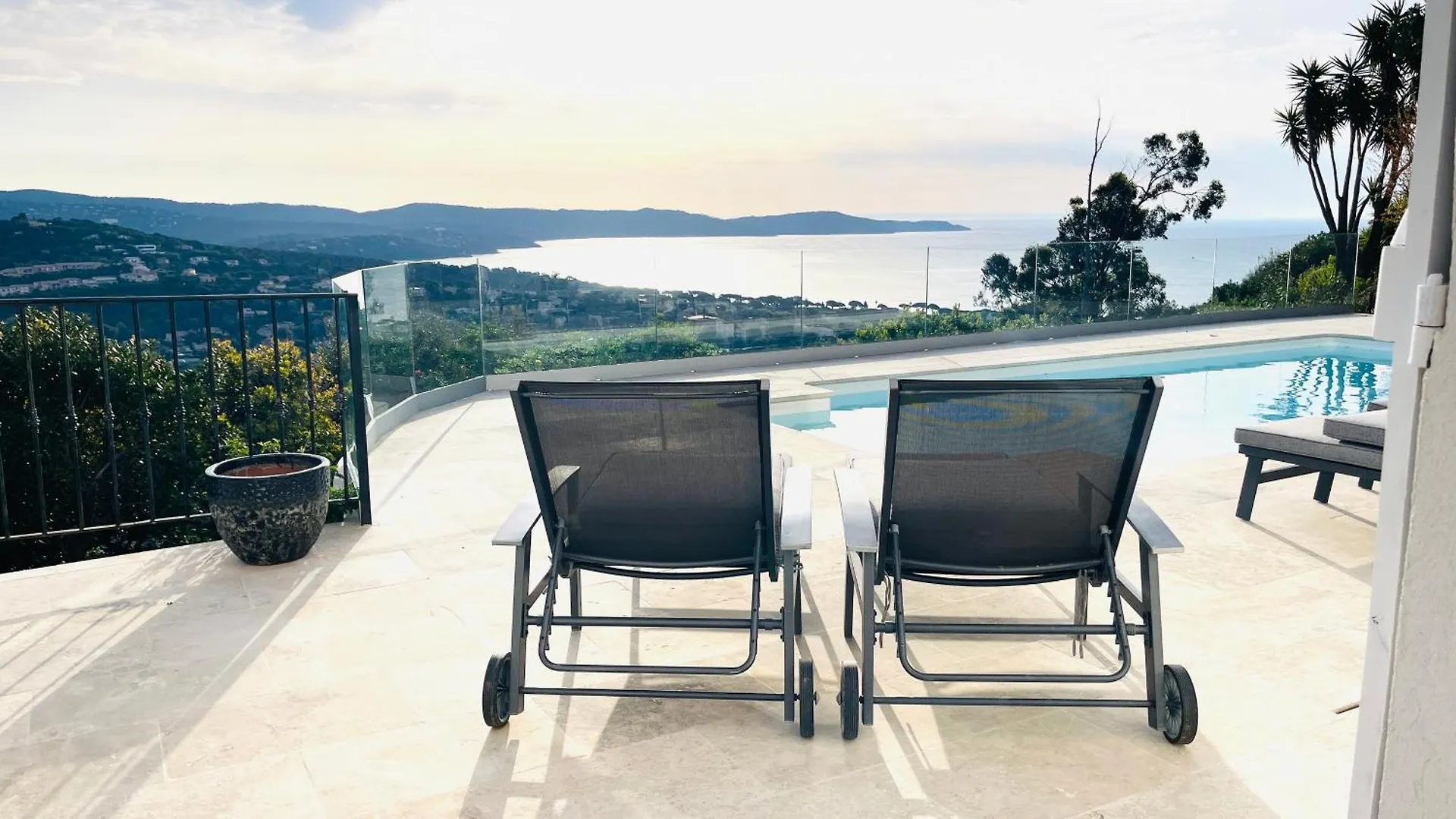 Bed & Breakfast Villa Cacharelle Vue Mer Piscine Cavalaire-sur-Mer France